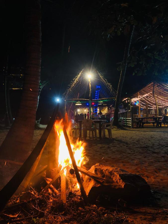 Honey Beach Negombo Dış mekan fotoğraf
