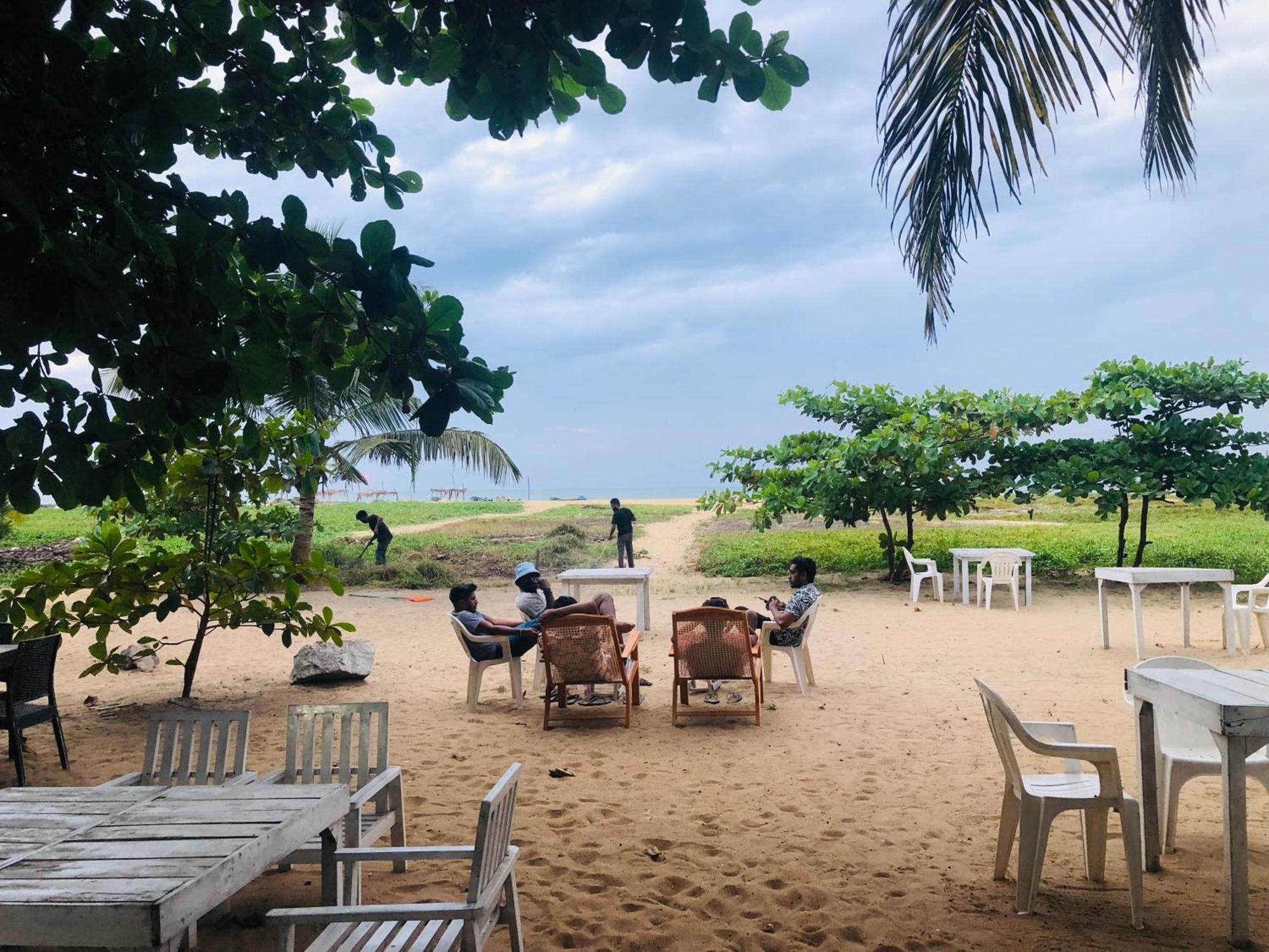 Honey Beach Negombo Dış mekan fotoğraf