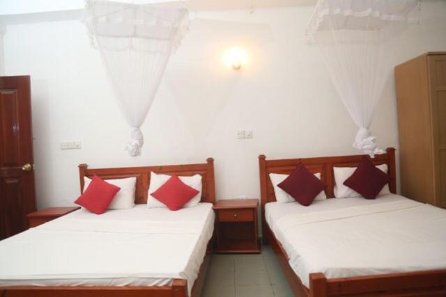 Honey Beach Negombo Dış mekan fotoğraf