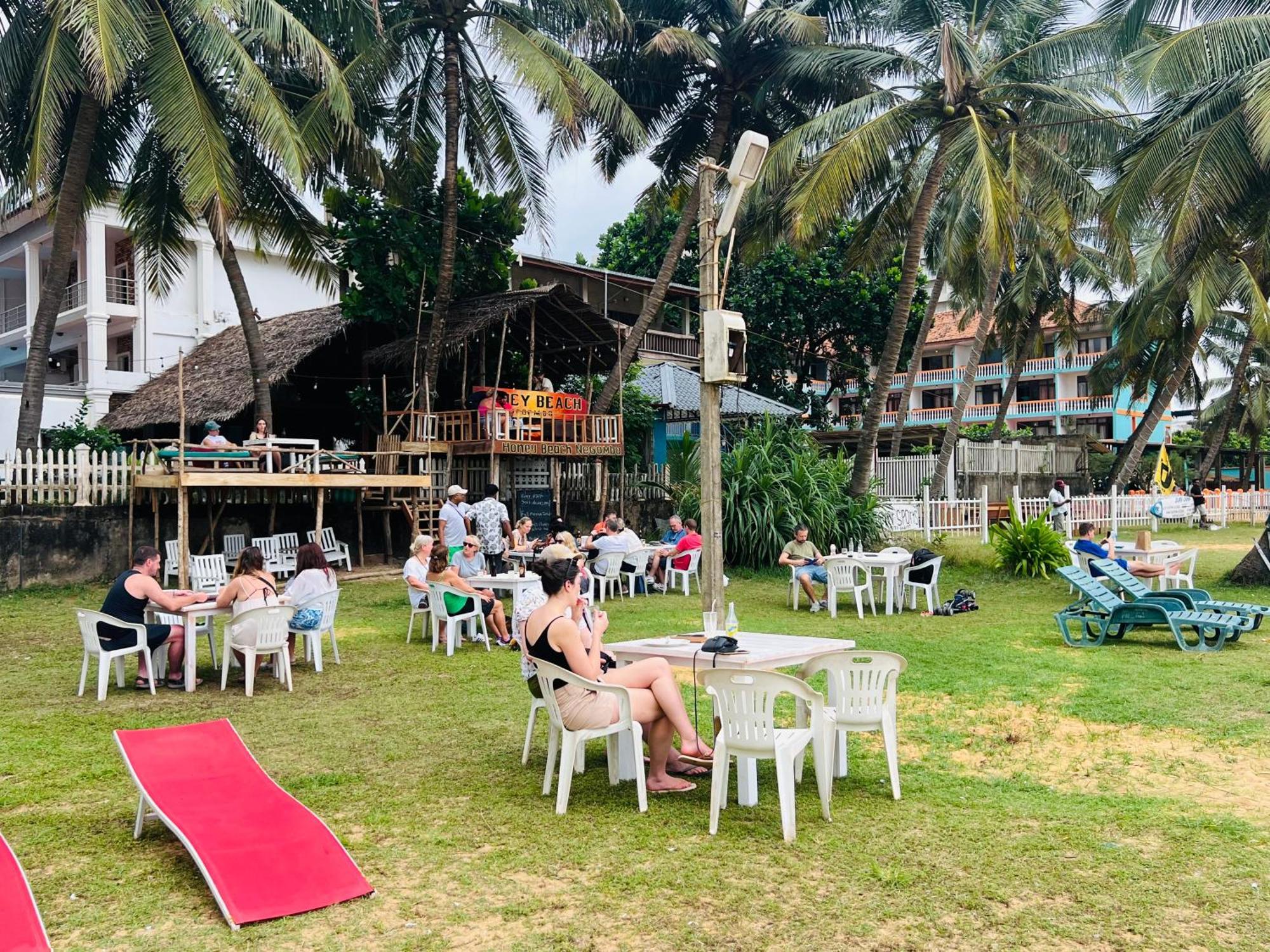 Honey Beach Negombo Dış mekan fotoğraf